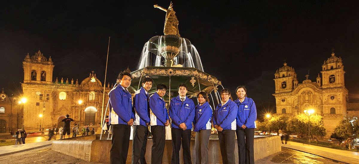 Equipo de Inka Trail Expeditions Perú